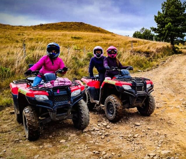 Passeio de quadriciclo